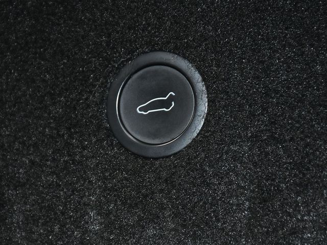 2021 Tesla Model S Plaid - 22957354 - 57