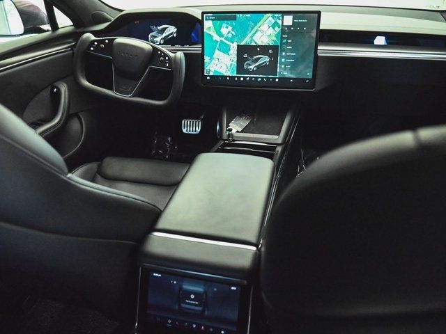 2021 Tesla Model S Plaid - 22925347 - 26