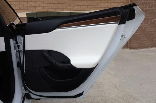 2021 Tesla Model S Plaid - 23079128 - 23
