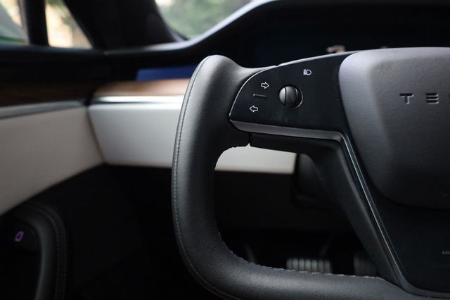 2021 Tesla Model S Plaid - 23079128 - 32