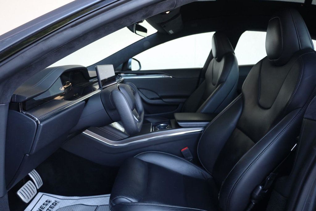 Tesla Model S photo 17