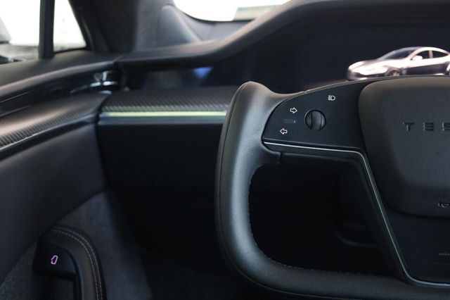 2021 Tesla Model S Plaid - 23085031 - 31