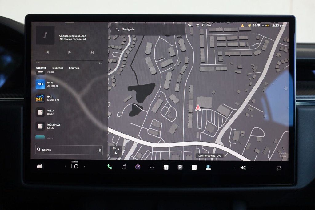 Tesla Model S photo 38