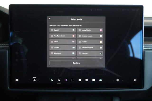 2021 Tesla Model S Plaid - 23085031 - 38