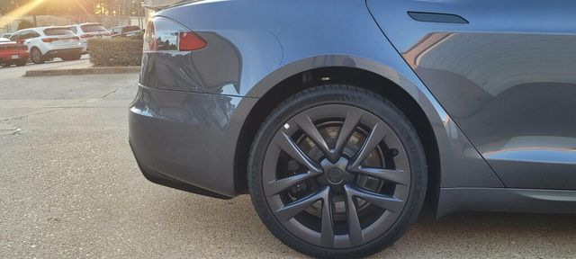 2021 Tesla Model S Plaid AWD - 22765532 - 14