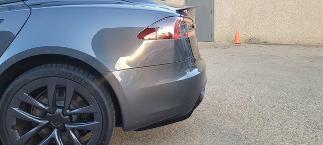 2021 Tesla Model S Plaid AWD - 22765532 - 5