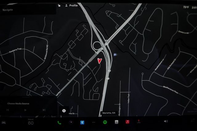 2021 Tesla Model S Plaid AWD - 22903135 - 21