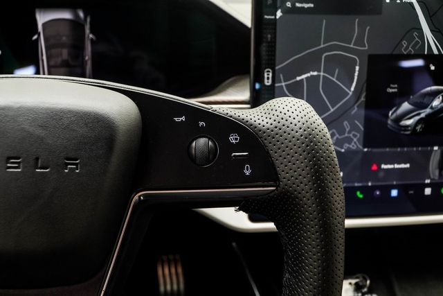 2021 Tesla Model S Plaid AWD - 22903135 - 28