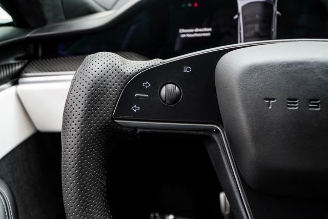 2021 Tesla Model S Plaid AWD - 22903135 - 29