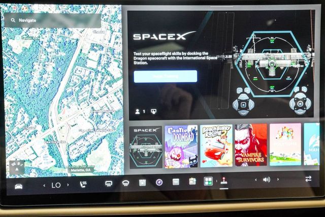 2021 Tesla Model S Plaid AWD - 23038579 - 30