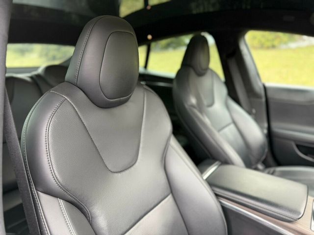 2021 Tesla Model S Plaid AWD - 22994535 - 25