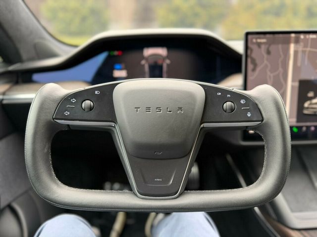 2021 Tesla Model S Plaid AWD - 22994535 - 26