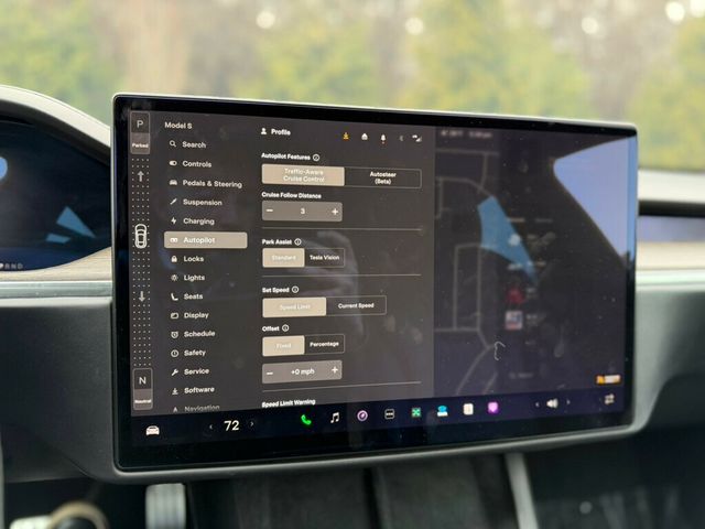 2021 Tesla Model S Plaid AWD - 22994535 - 32
