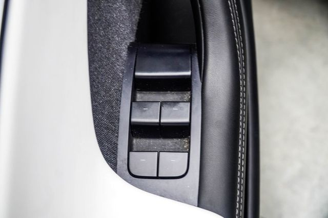 2021 Tesla Model S Plaid AWD - 23022090 - 30