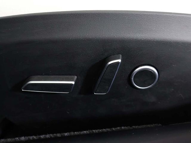 2021 Tesla Model S Plaid AWD - 22955136 - 32