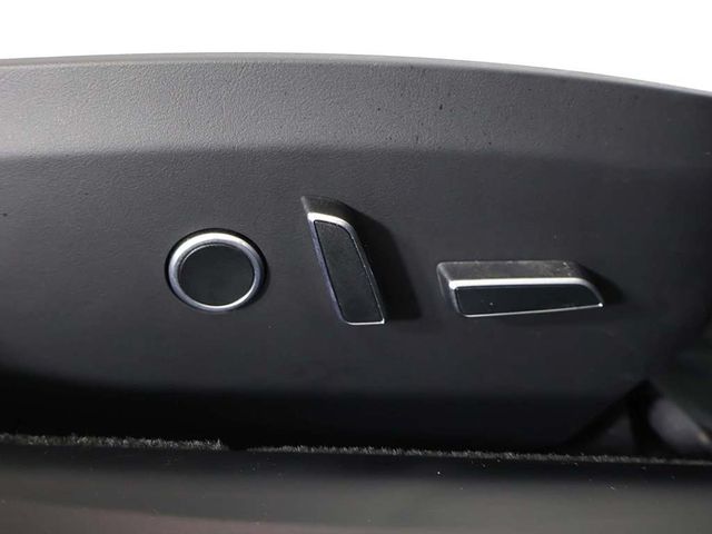 2021 Tesla Model S Plaid AWD - 22955136 - 33