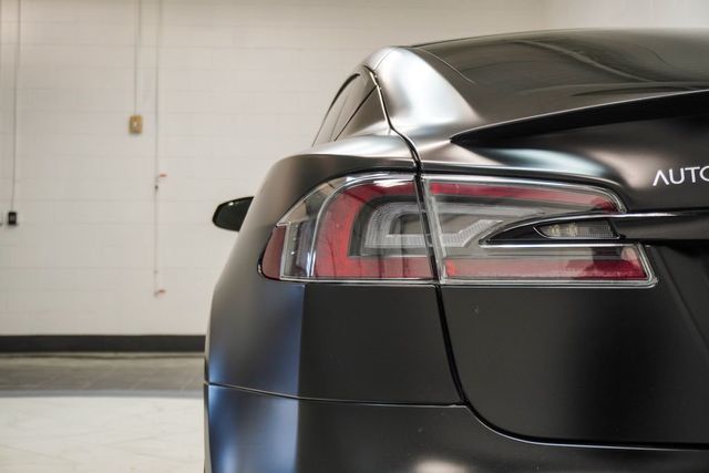 2021 Tesla Model S Plaid AWD - 23004720 - 29