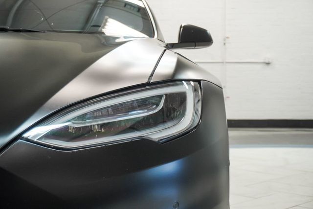 2021 Tesla Model S Plaid AWD - 23004720 - 30