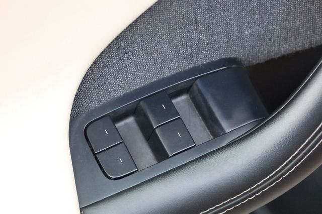 2021 Tesla Model S Plaid AWD - 22939967 - 29