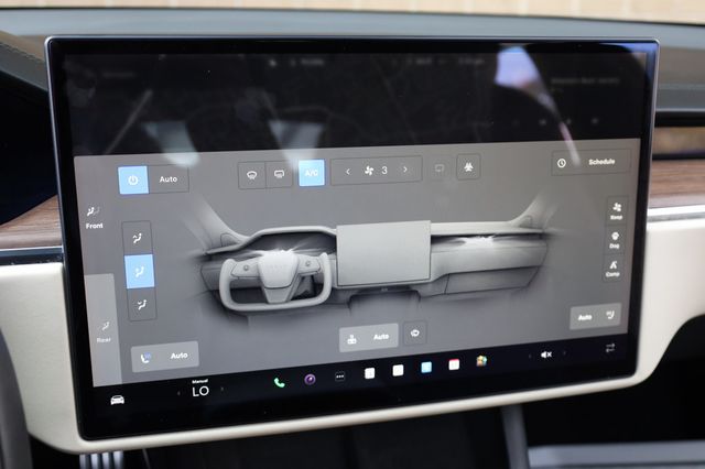 2021 Tesla Model S Plaid AWD - 22939967 - 37