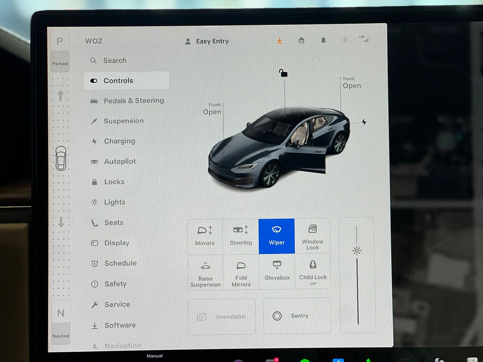 2021 Tesla Model S Plaid AWD photo 23