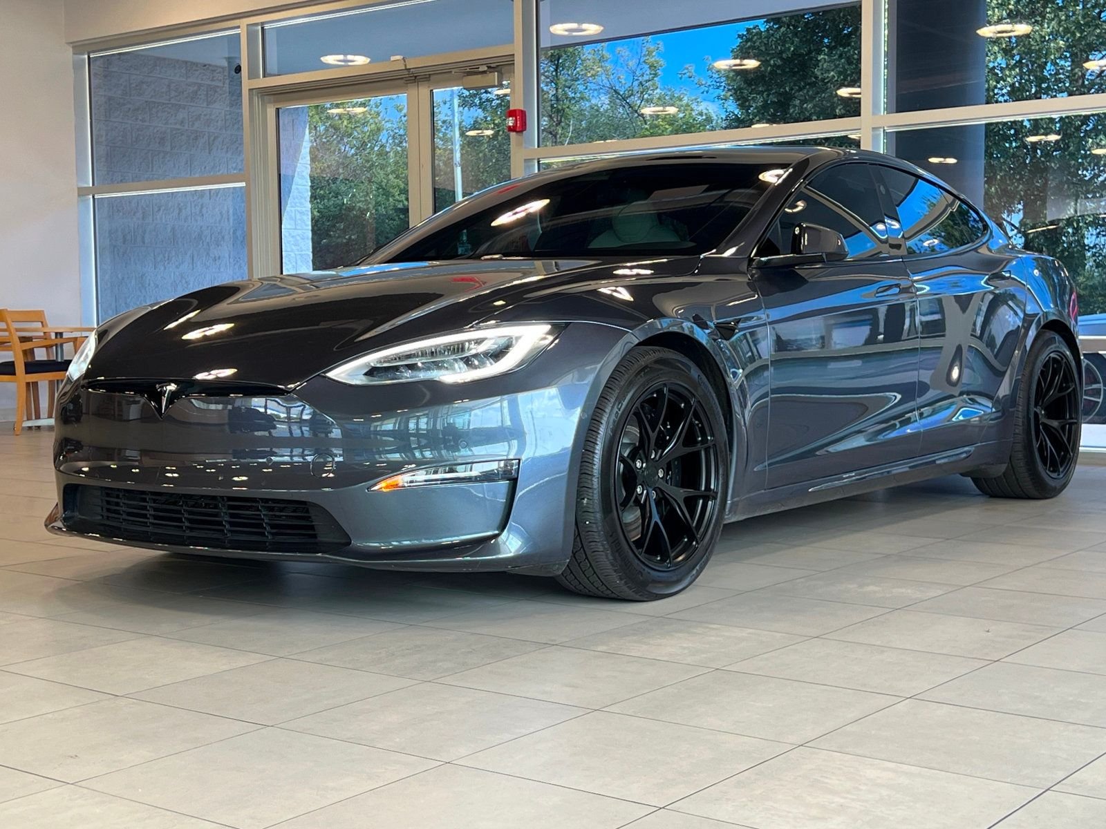 2021 Tesla Model S Plaid AWD photo 3