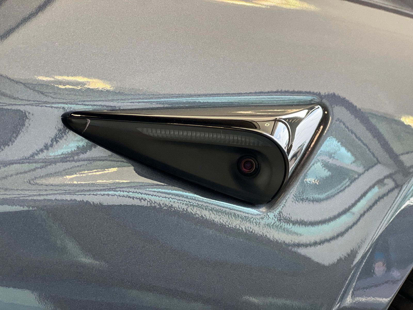 2021 Tesla Model S Plaid AWD photo 31