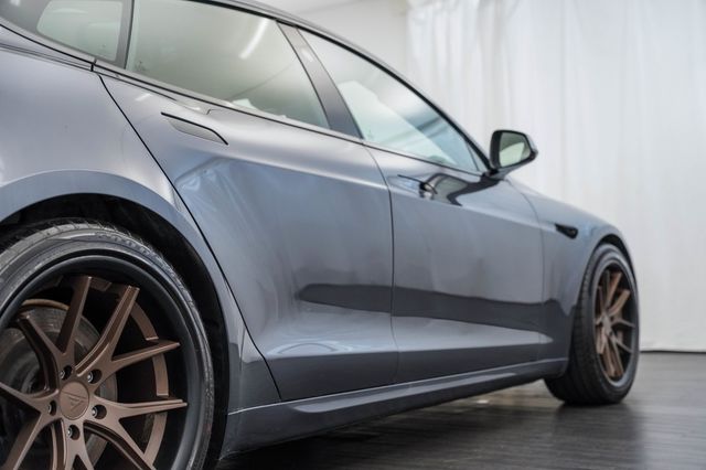 2021 Tesla Model S Plaid AWD - 23001794 - 32