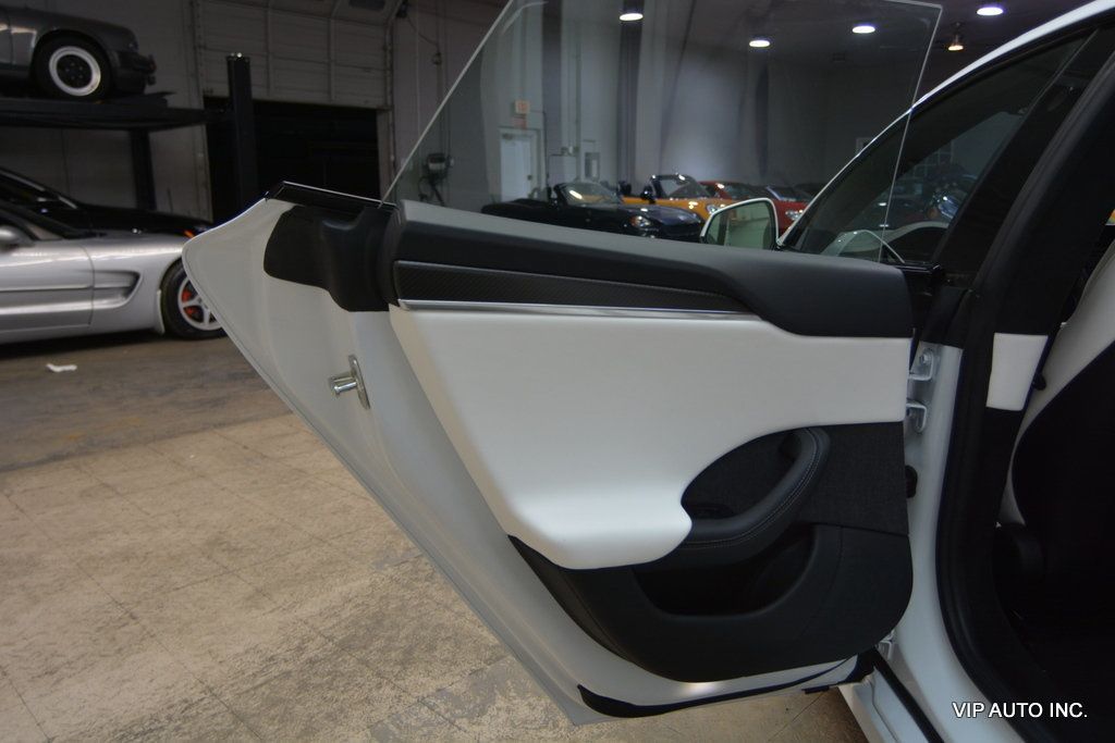 2021 Tesla Model S Plaid AWD - 23075201 - 12