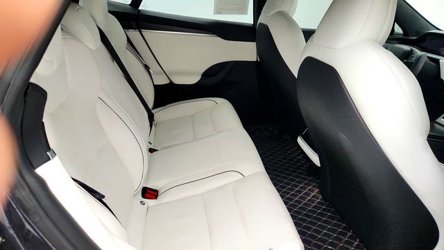 2021 Tesla Model S Plaid AWD - 22999651 - 27