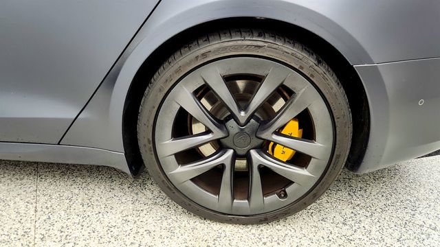 2021 Tesla Model S Plaid AWD - 22999651 - 8