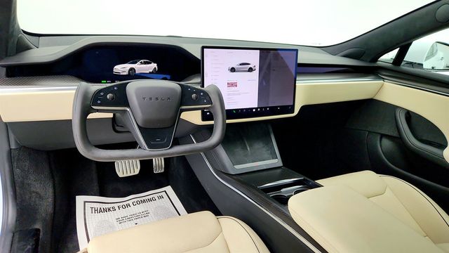 2021 Tesla Model S Plaid AWD w/ 21'' Arachnid Wheels and Premium Cream Interior - 23009553 - 9