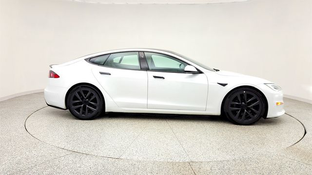 2021 Tesla Model S Plaid AWD w/ 21'' Arachnid Wheels and Premium Cream Interior - 23009553 - 2