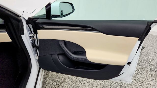 2021 Tesla Model S Plaid AWD w/ 21'' Arachnid Wheels and Premium Cream Interior - 23009553 - 29