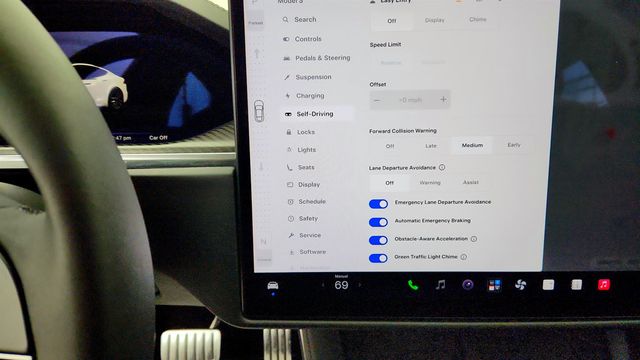 2021 Tesla Model S Plaid AWD w/ 21'' Arachnid Wheels & Tri-Motor Powertrain - 23041014 - 19