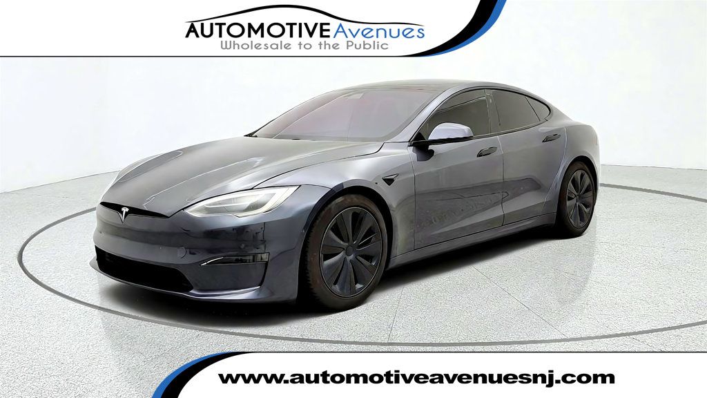 2021 Tesla Model S Plaid AWD w/ Cream Premium Interior - 23079117 | Video 1