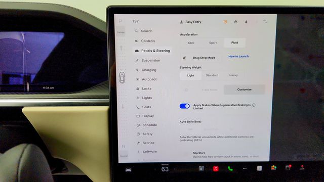 2021 Tesla Model S Plaid AWD w/ Cream Premium Interior - 23079117 - 19