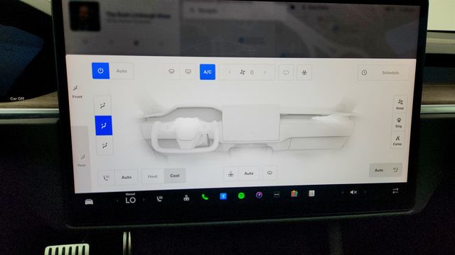 2021 Tesla Model S Plaid AWD w/ Full Self-Driving Capability & 21'' Arachnid Wheels - 23014833 - 19