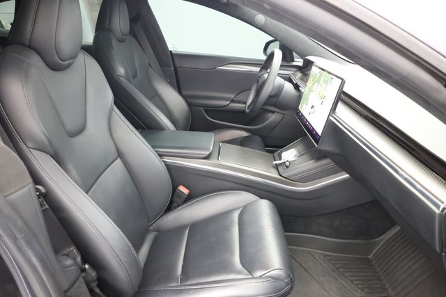 2021 Tesla Model S Plaid AWD with 21'' Arachnid Wheels - 22937502 - 23