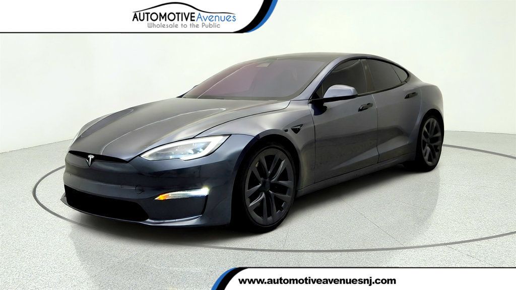 2021 Tesla Model S Plaid AWD with 21'' Arachnid Wheels - 23053258 | Video 1