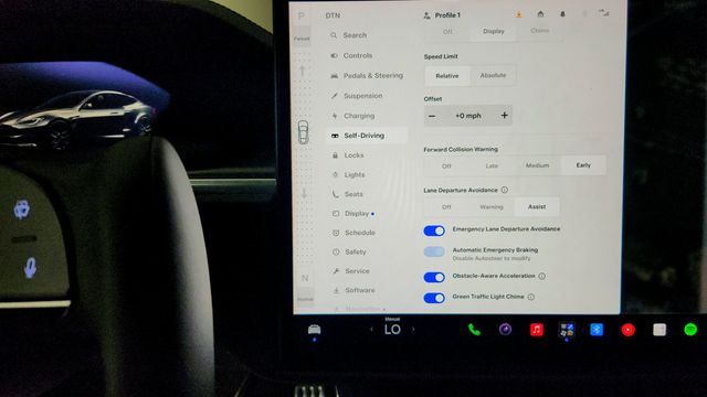 2021 Tesla Model S Plaid AWD with 21'' Arachnid Wheels - 23053258 - 20