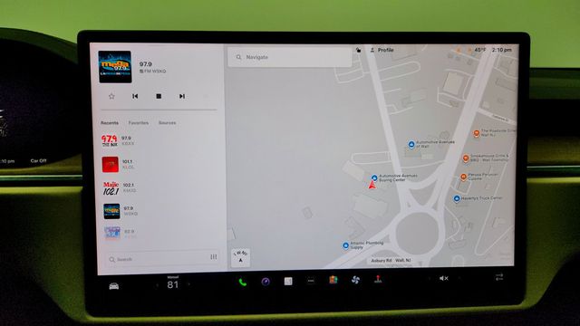 2021 Tesla Model S Plaid AWD with 21'' Arachnid Wheels & Cream Premium Interior - 22985041 - 22