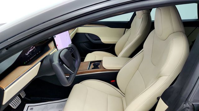 2021 Tesla Model S Plaid AWD with 21'' Arachnid Wheels & Cream Premium Interior - 22985041 - 24