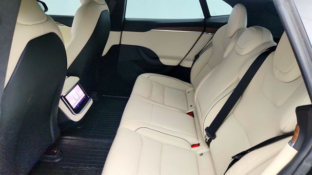 2021 Tesla Model S Plaid AWD with 21'' Arachnid Wheels & Cream Premium Interior - 22985041 - 25