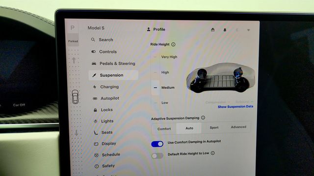 2021 Tesla Model S Plaid AWD with 21'' Arachnid Wheels & White & Black Premium Int. - 22988409 - 17