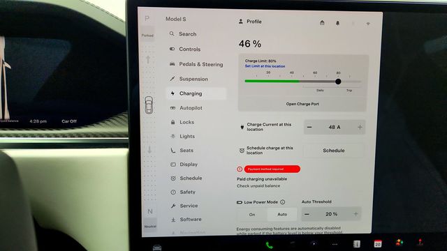2021 Tesla Model S Plaid AWD with 21'' Arachnid Wheels & White & Black Premium Int. - 22988409 - 18