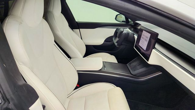 2021 Tesla Model S Plaid AWD with 21'' Arachnid Wheels & White & Black Premium Int. - 22988409 - 27