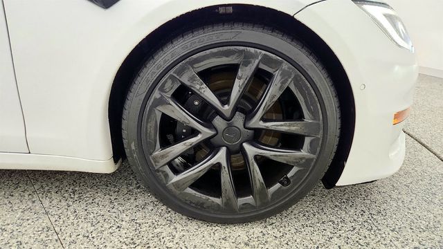2021 Tesla Model S Plaid AWD with 21'' Arachnid Wheels & White & Black Premium Int. - 22988409 - 8