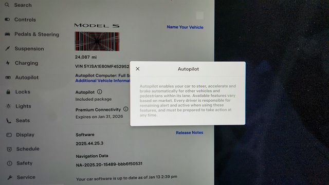 2021 Tesla Model S Plaid AWD with White & Black Premium Interior - 22971274 - 14