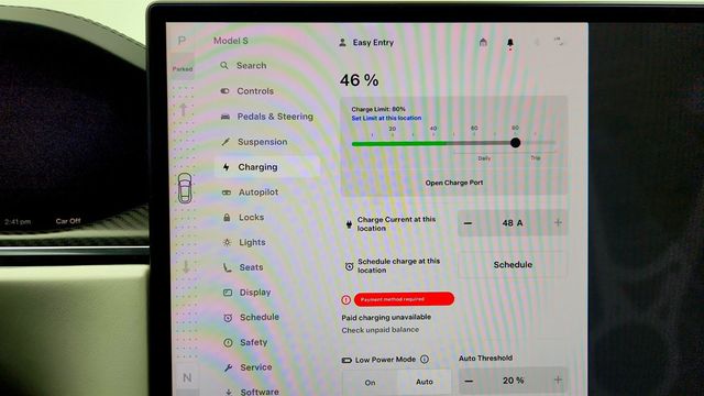 2021 Tesla Model S Plaid AWD with White & Black Premium Interior - 22971274 - 18